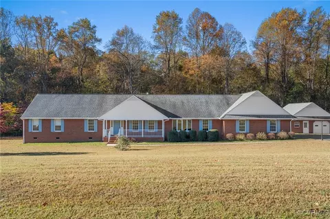 5465 Mantilo Creek Rd, Mechanicsville, VA 23116
