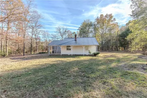 2903 Back Hampden Sydney Rd, Farmville, VA 23901