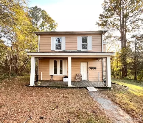 419 Park Ave, Farmville, VA 23901