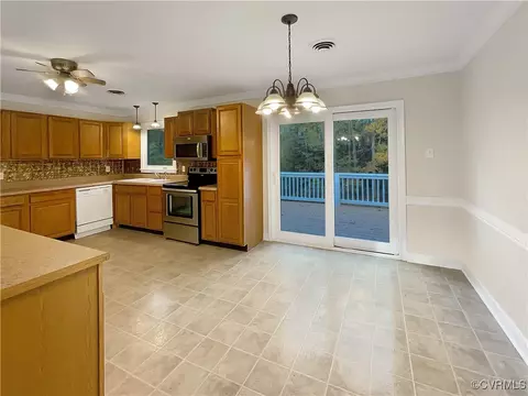 11330 Danforth Rd, Chesterfield, VA 23838 photo 10