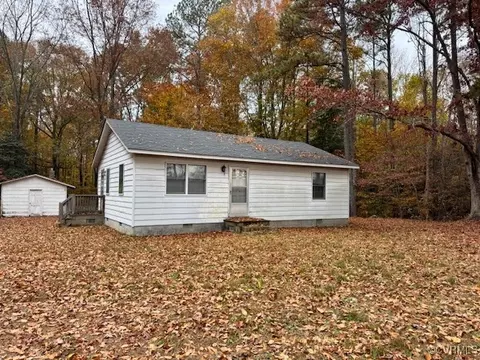 2261 Coldwater Rd, Mascot, VA 23108