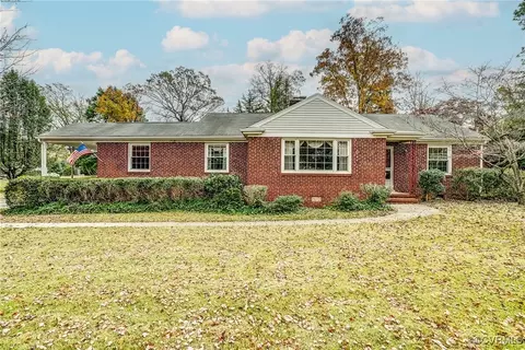 2609 Mohawk Dr, North Chesterfield, VA 23235