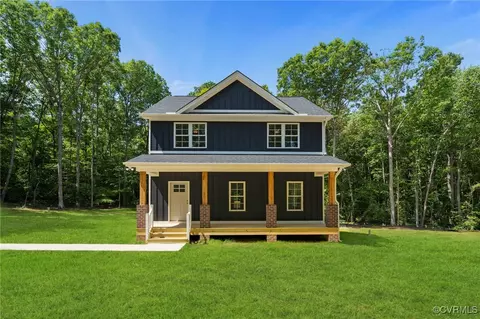 3863 County Line Rd, Kents Store, VA 23084