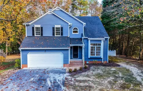 14900 Sandstone Ridge Ct, Midlothian, VA 23112
