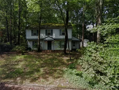 10649 Red Queen Rd, Bon Air, VA 23235