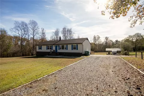 1063 Nash Rd, Sandston, VA 23150