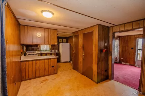 24348 King William Rd, West Point, VA 23181 photo 5
