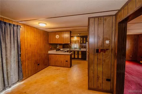 24348 King William Rd, West Point, VA 23181 photo 6