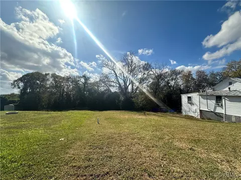 301 Bellevue St, Danville, VA 24540
