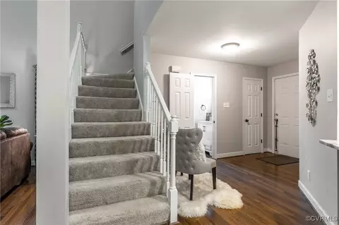 Entry Way - 7106 Pointer Ridge Rd, Midlothian, VA 23112 photo 2 of 9