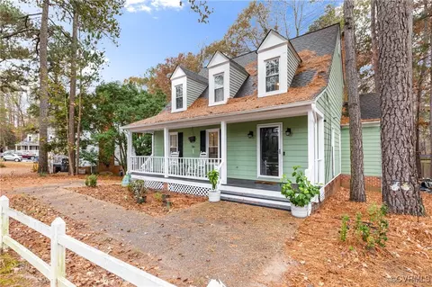 Exterior - 7106 Pointer Ridge Rd, Midlothian, VA 23112 photo 8 of 9