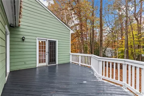 Exterior - 7106 Pointer Ridge Rd, Midlothian, VA 23112 photo 6 of 9
