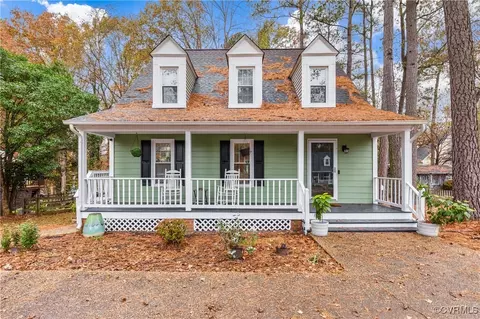 Exterior - 7106 Pointer Ridge Rd, Midlothian, VA 23112 photo 1 of 9