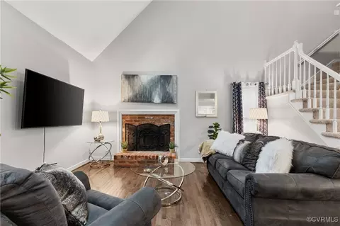 Living - 7106 Pointer Ridge Rd, Midlothian, VA 23112 photo 1 of 2