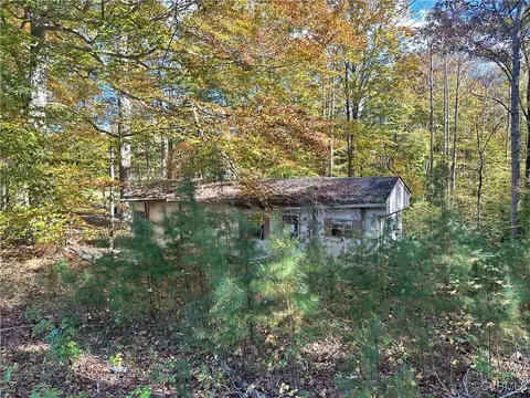 91 Vandola Rd, Danville, VA 24541