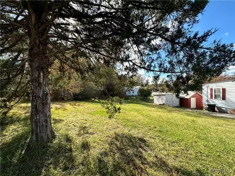 51 Oak Ridge Ave, Danville, VA 24541