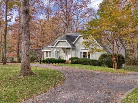 Exterior - 6306 W Branch Rd, Midlothian, VA 23112 photo 2 of 11