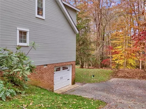 Exterior - 6306 W Branch Rd, Midlothian, VA 23112 photo 8 of 11