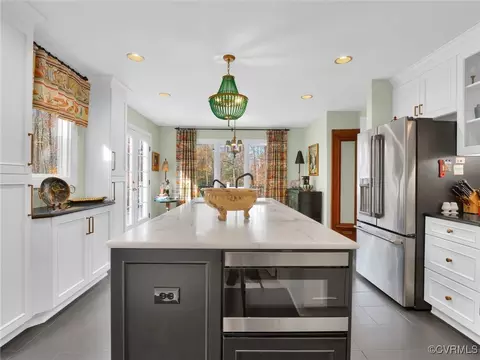 Kitchen - 6306 W Branch Rd, Midlothian, VA 23112 photo 2 of 7