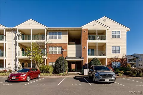 820 Brassie Ln #F, Glen Allen, VA 23059