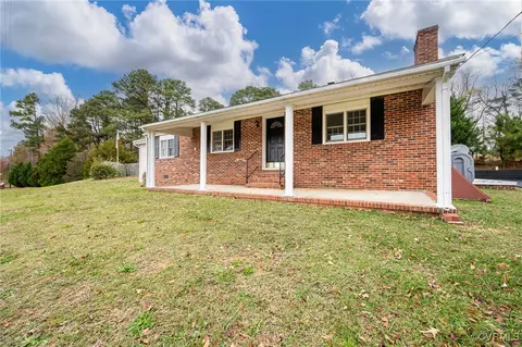 2100 Mount Landing Rd, Tappahannock, VA 22560