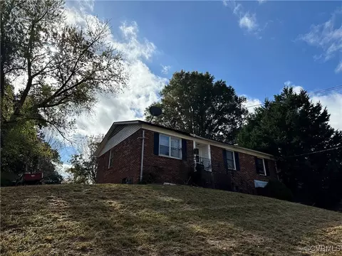 447 Greenwich Cir, Danville, VA 24540