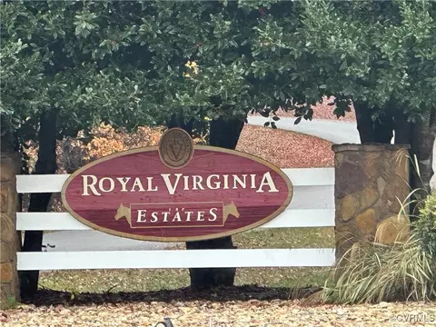 4002 Royal Virginia Ln, Louisa, VA 23093