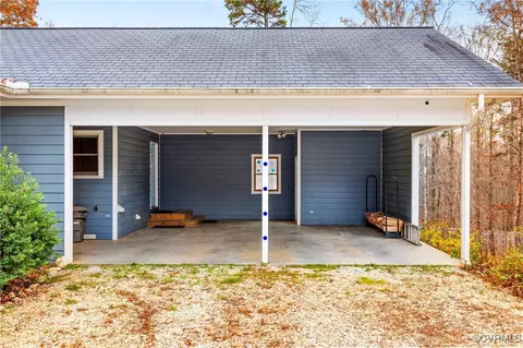 Exterior - 522 Unity Pl, Buckingham, VA 23921 photo 6 of 11