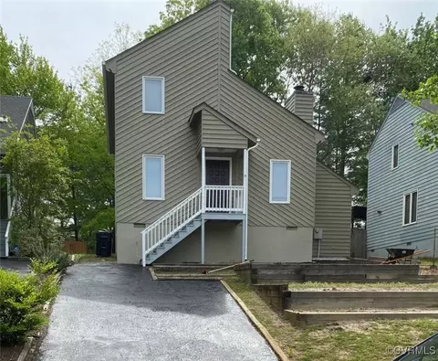 8210 Skirmish Ln, Mechanicsville, VA 23111