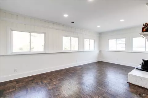 Living - 8459 Stumpy Rd, Hanover, VA 23069 photo 5 of 8