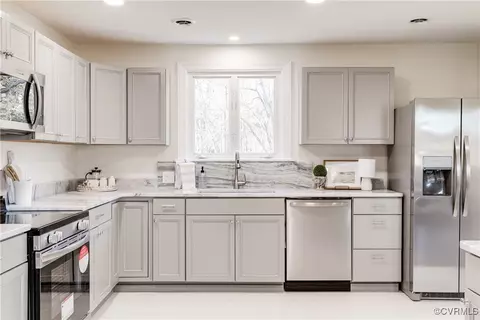 Kitchen - 8459 Stumpy Rd, Hanover, VA 23069 photo 2 of 5