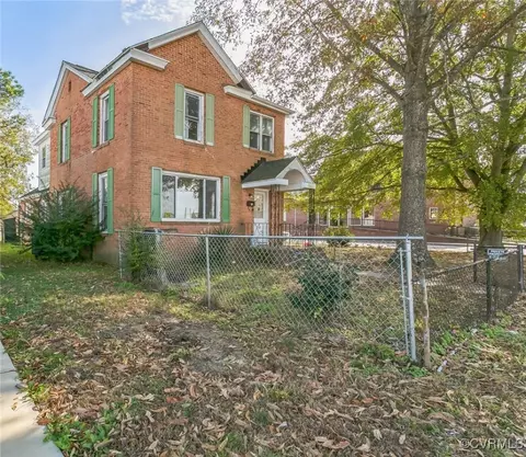 200 Beech St, Suffolk, VA 23434 photo 1