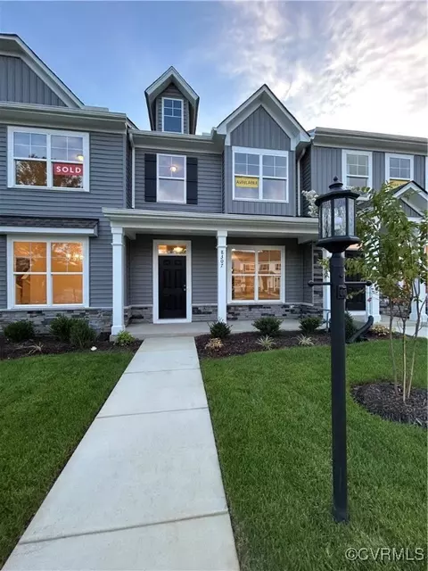 8307 Scott Pl, Richmond, VA 23227