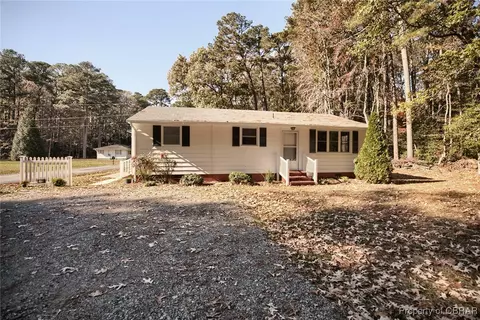 1155 Pine Hall Rd, Mathews, VA 23109