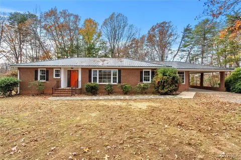 2451 Cumberland Rd, Farmville, VA 23901