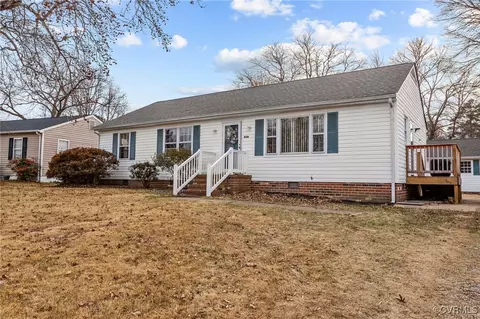 8518 Windingrun Ln, North Chesterfield, VA 23237