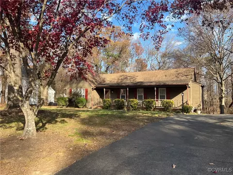 700 Rebel Ridge Rd, South Chesterfield, VA 23834