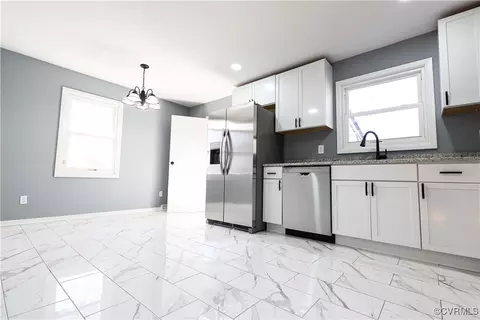 1060 Kingsway Rd, Richmond, VA 23225