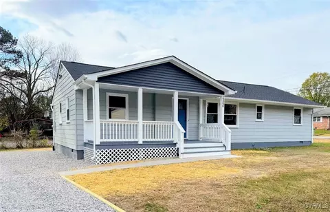 1300 Glendale St, Hopewell, VA 23860