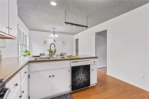 Kitchen - 15655 Devlin Dr, Chesterfield, VA 23838 photo 1 of 4