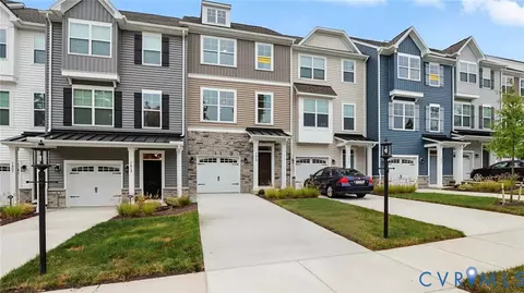 7819 Alexandria Dr, Moseley, VA 23120