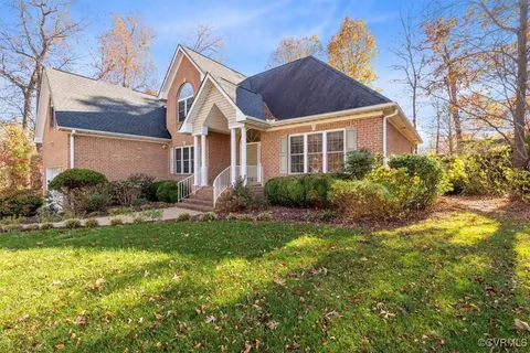 4607 Greywater Dr, Chester, VA 23831