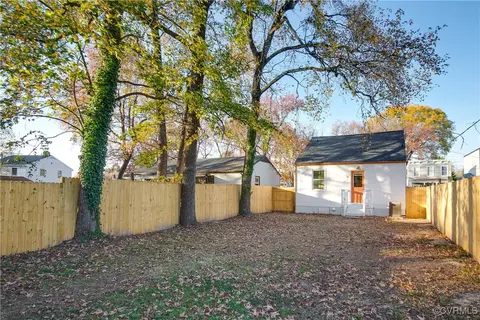 Exterior - 411 Patrick Ave, Richmond, VA 23222 photo 7 of 10
