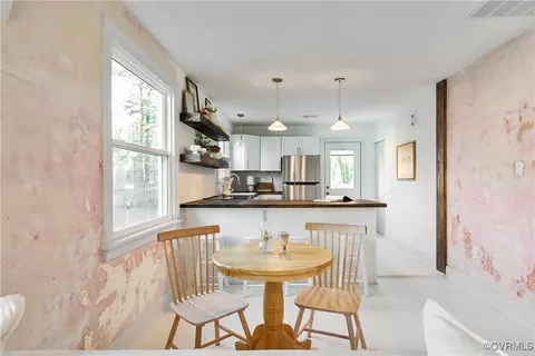 Dining - 411 Patrick Ave, Richmond, VA 23222 photo 3 of 4