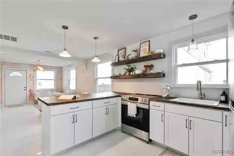 Kitchen - 411 Patrick Ave, Richmond, VA 23222 photo 9 of 9