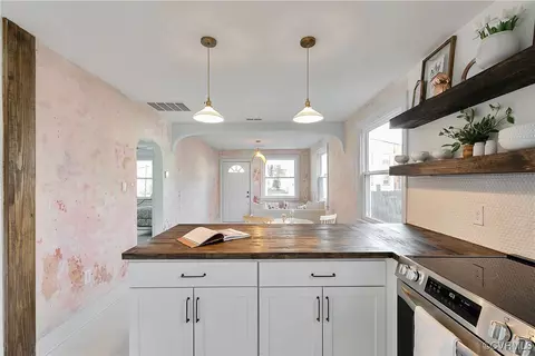 Kitchen - 411 Patrick Ave, Richmond, VA 23222 photo 7 of 9