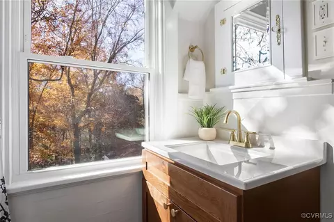 Bath - 3722 Brookside Rd, Richmond, VA 23225 photo 3 of 4