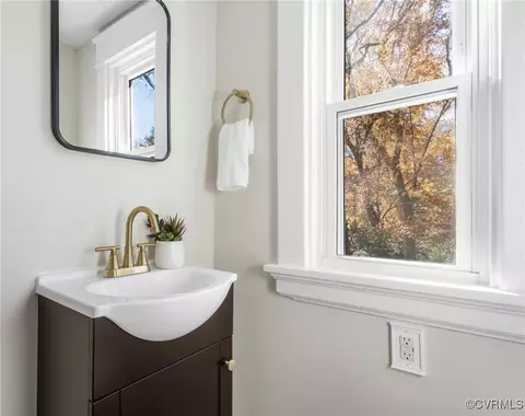 Bath - 3722 Brookside Rd, Richmond, VA 23225 photo 1 of 4
