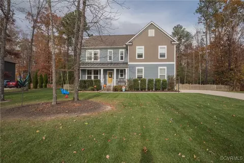 15606 Hidden Falls Dr, Moseley, VA 23120