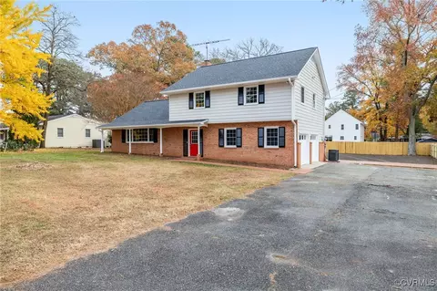 506 E Banbury Rd, Tappahannock, VA 22560